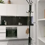 In Piazza Colombo A 300mt Dal Mare Apartamento *